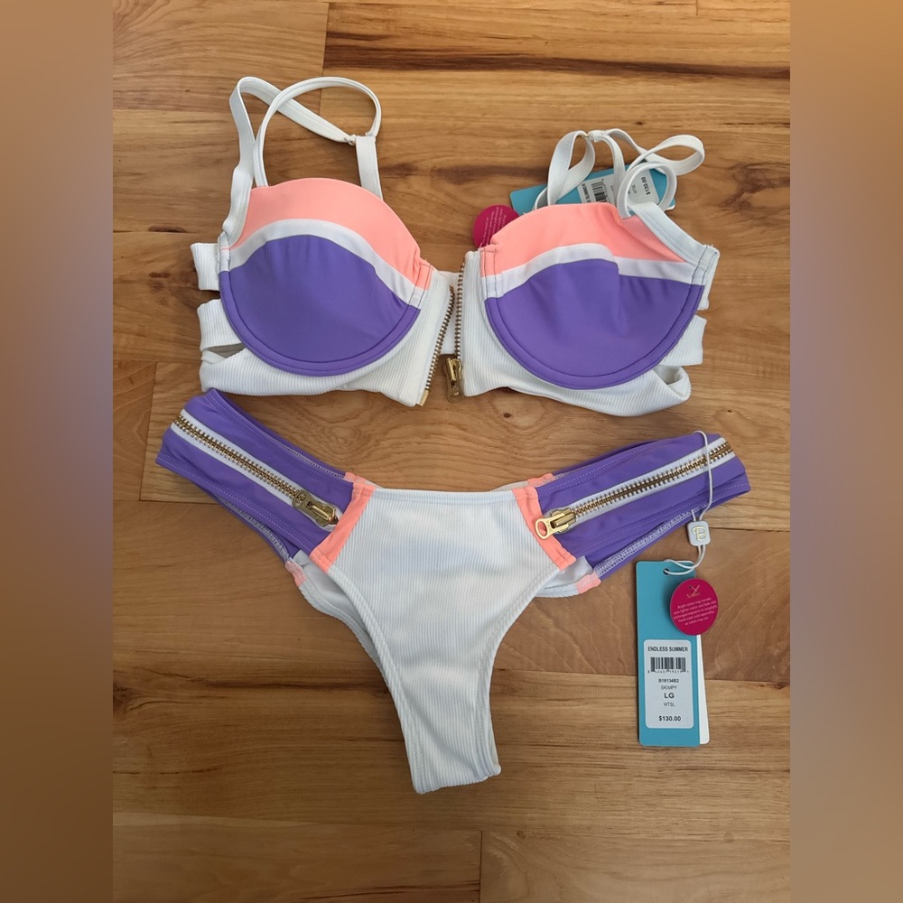 Beach bunny